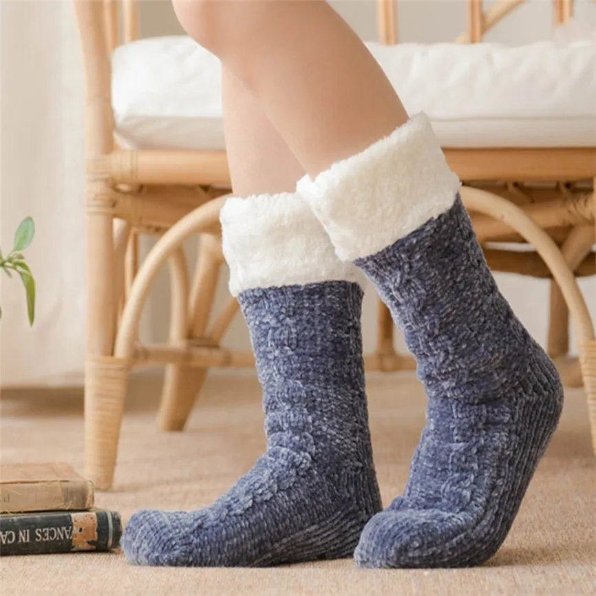 Christmas Socks Winter Warm Female Multicolor Thicken Thermal Wool Cashmere Snow Socks Seamless Velvet Anti-slip Floor Socks z3