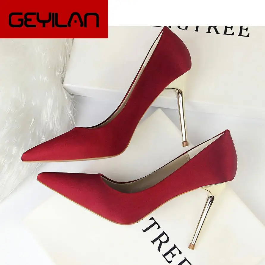 

New Arrival Pumps Silk Stain Thin Heels Banquet Lady Shoes Female Metal Decoration Shallow Mouth Pointed Toe High Heels Sandals