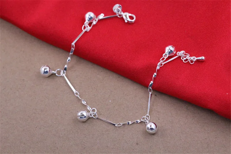 2507807200_1852913045