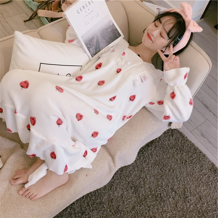 Winter Women Ruffle Long Print Nightgowns Warm Thick Flannel Nightgowns Female Velvet Lace Patchwork Sleepshirts Nightdress 1706