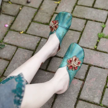 

high quality 2020 women summer genuine leather flower low heel shoes female sandals handmade slippers slides 51291
