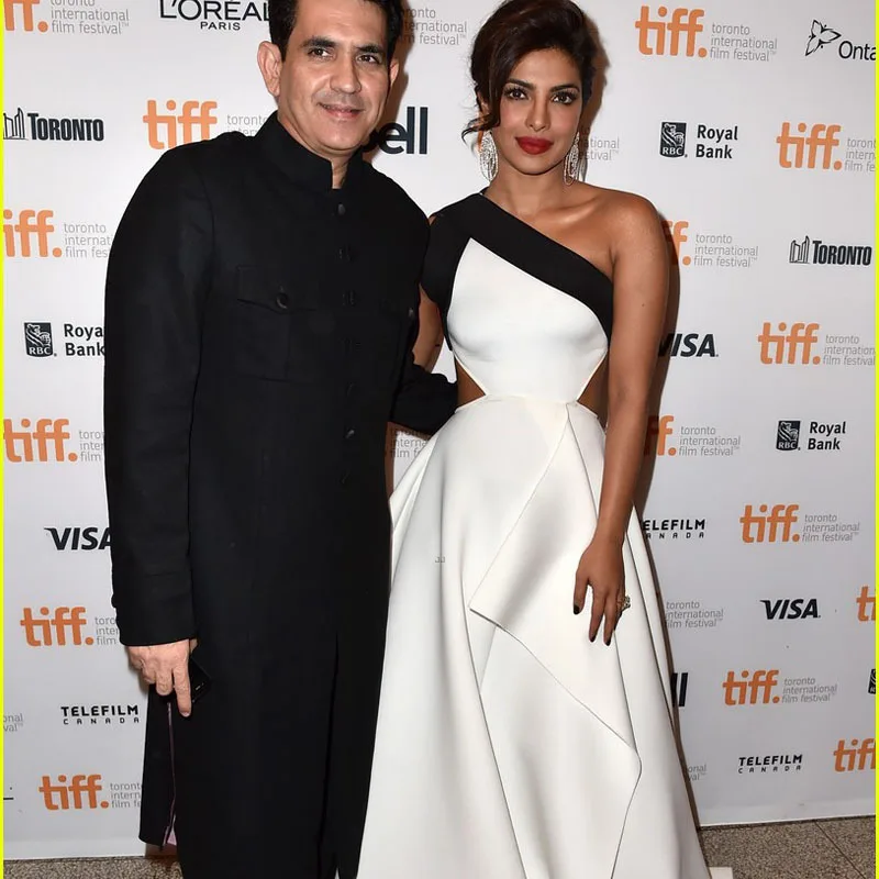 

Black and White One Shoulder Prom Keyhole Back Floor Length 2018 vestido de noiva robe de soiree bridesmaid dresses