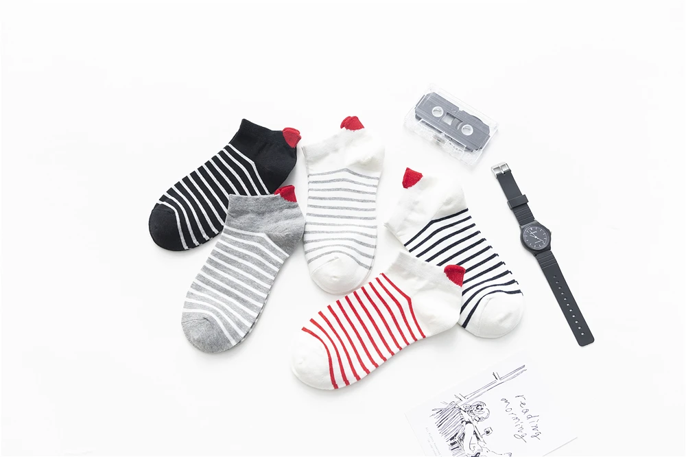 INS Neue Nette Rote Liebe Herz Ferse Gestreiften Kurze Knöchel Socken für Mädchen Dropship – Detail 4