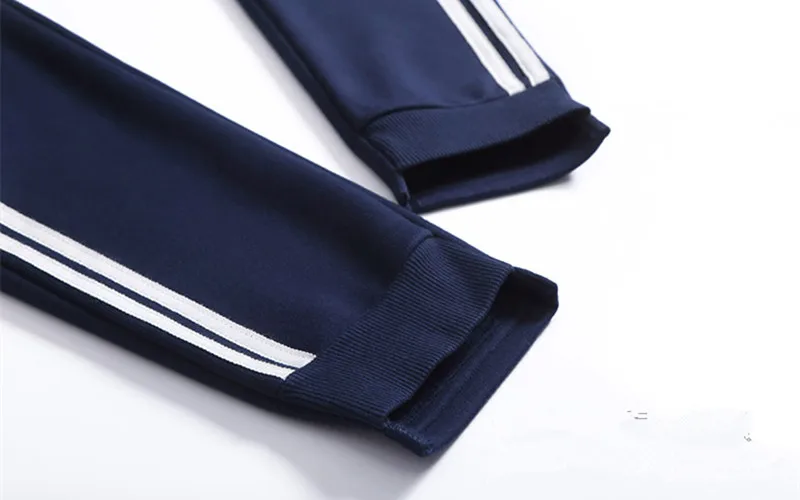 9328487624_1736149123