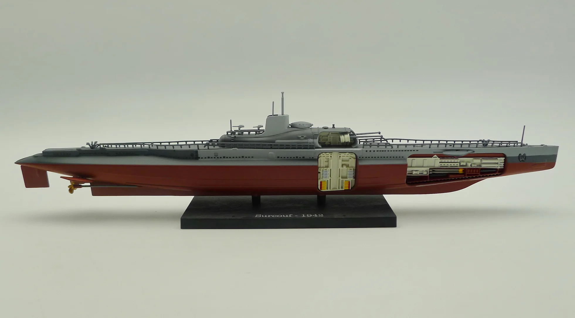 Atlas Surcouf-1942 подводных лодок 1/350 литая модель