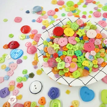 

Colorful Plastic Buttons Sewing Buttons Fasteners DIY Art Making Kit Decoration Buttons Color Random