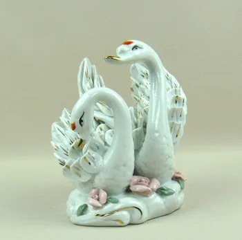 

DELICATE PORCELAIN SWAN COUPLE FIGURINE HANDMADE CERAMIC HIS AND HERS STATUE GIFT CRAFT ORNAMENT FOR WEDDING AND VALENTINE'S DAY