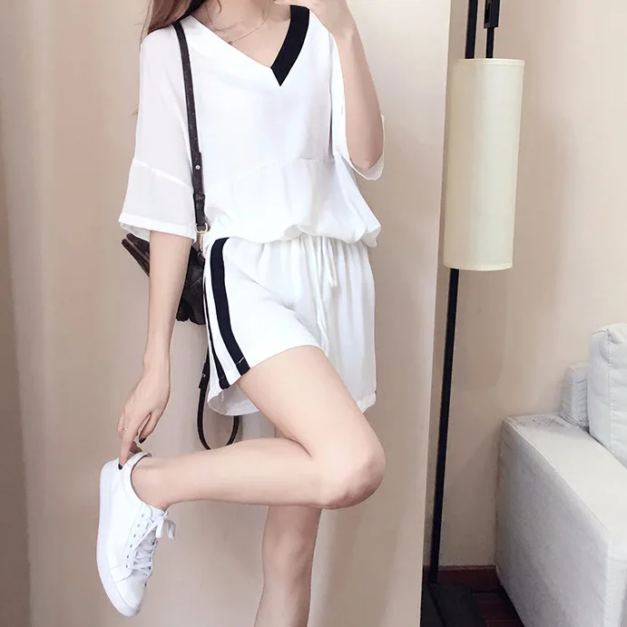 

Sports Casual Suit, Female Summer 2019 New Fashion Korean Style Loose V-neck Short Sleeve T-shirt Wide Leg Shorts Two-Piece Set