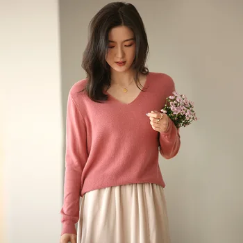 

Spring and Autumn Women's new solid color loose V-neck knitted T-shirt gray