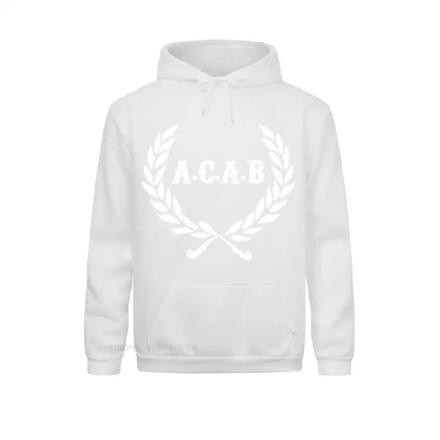 고딕적 매력과 편안함을 갖춘 Acab 풀오버 까마귀
