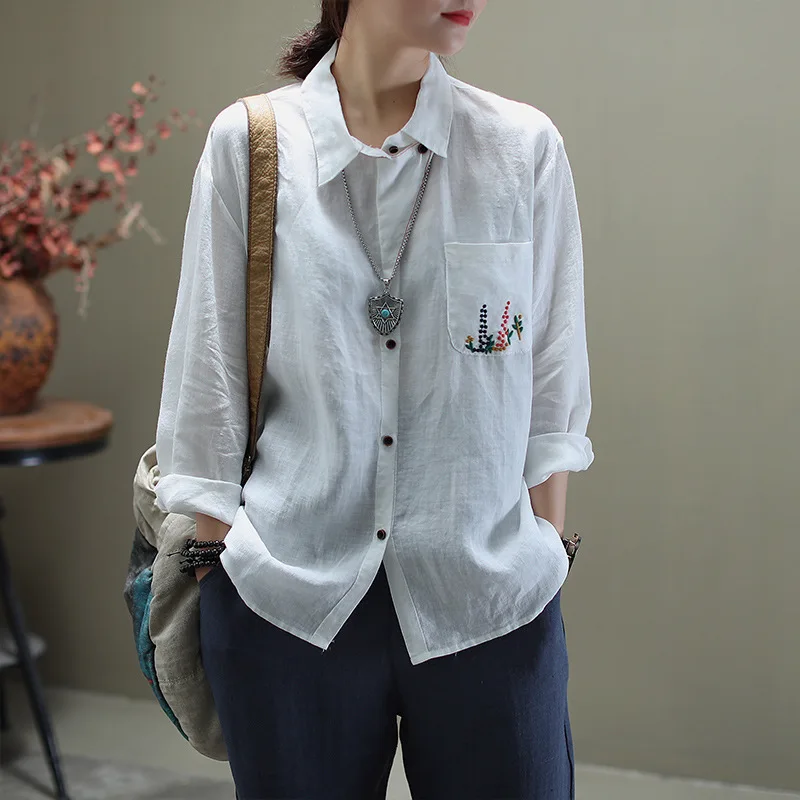 

Embroidery Pocket Long Sleeve blouse and tops female free size 2020 Spring Loose solid color Shirt for Woman