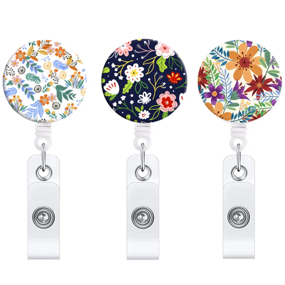 Portatarjetas retráctil Kawaii con diseño de flor pequeña para enfermera, soporte para tarjetas de identificación, 1 Uds.