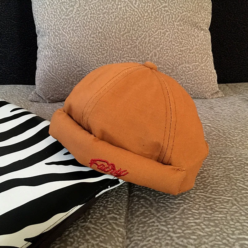 

Vintage Brimless Docker Cap Solid Color Letters Embroidery Adjustable Hip Hop Street Skullcap 6-Panel Beanie Cuffed Hat