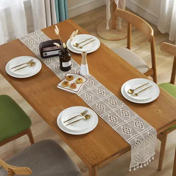 

1PC BCrochet Lace Table Runner Tassel Cotton Wedding Decor Hollow Tablecloth Nordic Romance Table Cover Coffee Bed Runner QA 158