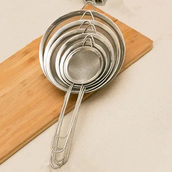 

Stainless Steel Kitchen Flour Handheld Screen Mesh Strainer Flour Sieve Oil Strainer colander