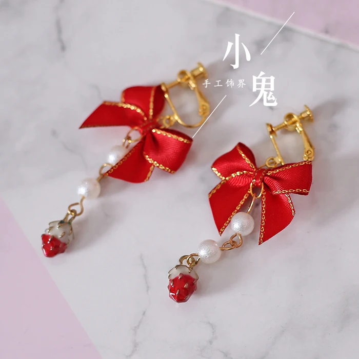 Ear clip Ручная работа Лолита клубника производная маленькая полоска для волос kc ожерелье браслет клубника боковой зажим, аксессуар для волос - Цвет: Ear clip