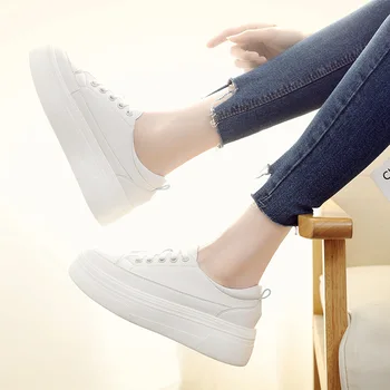 

Small White Shoes Clogs Platform Female Footwear Genuine Leather Sneakers Round Toe 2020 Fashion Women's All-Match Creepers