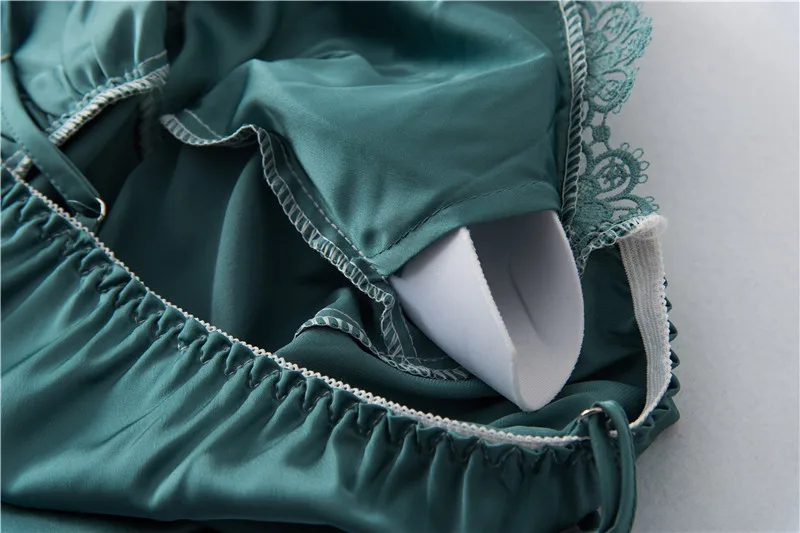 12926059729_1061836450