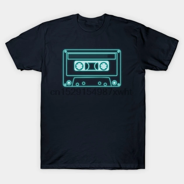Мужская футболка Synthwave Ретро Кассетная лента неоновая 80s Футболка женская