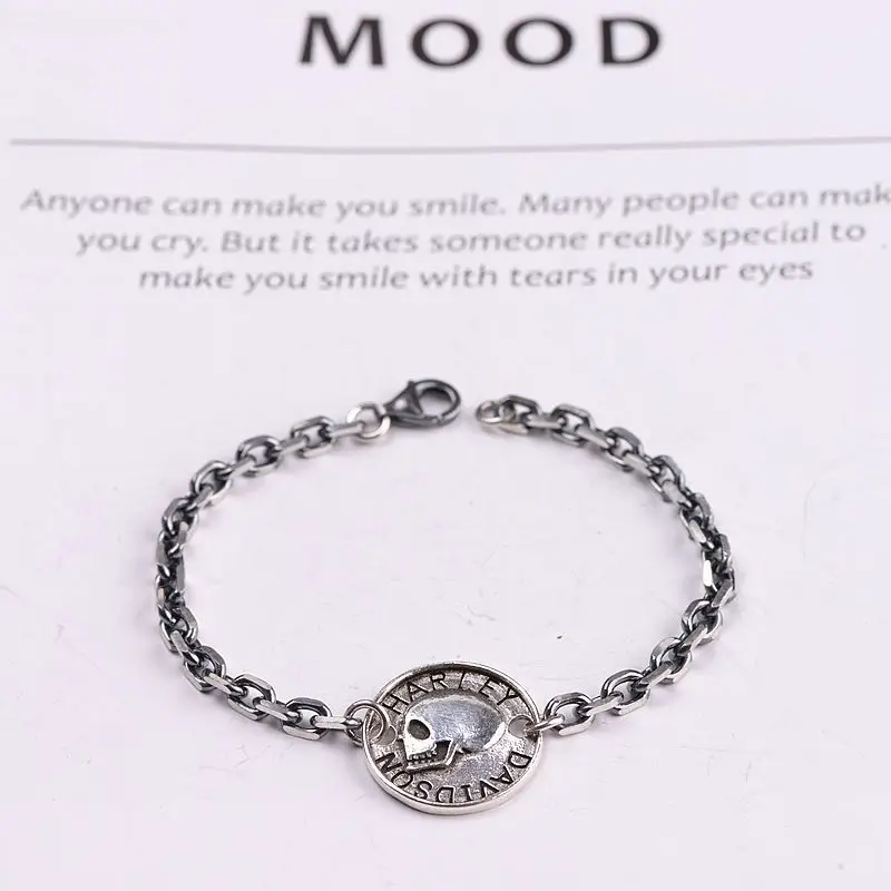 

Goldeer wangcz Europe And America Women's Simple Skeleton Modeling yin shou shi S925 Silver Retro Thai Silver Craft Bracelets