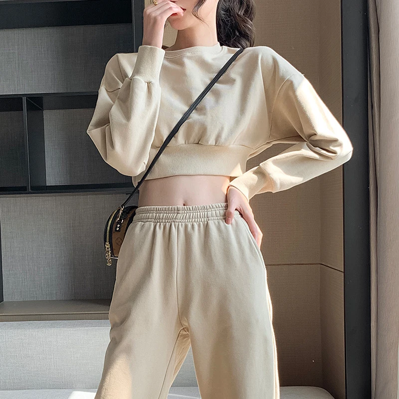 

2022 S/S new casual sports women's clothing sweet and cool girl long-sleeved thick and thin sweater