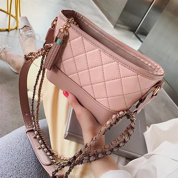 

Korean version of small fragrant style big brand same type stray bag versatile chain Crossbodybag fashion Lingge chain stray bag
