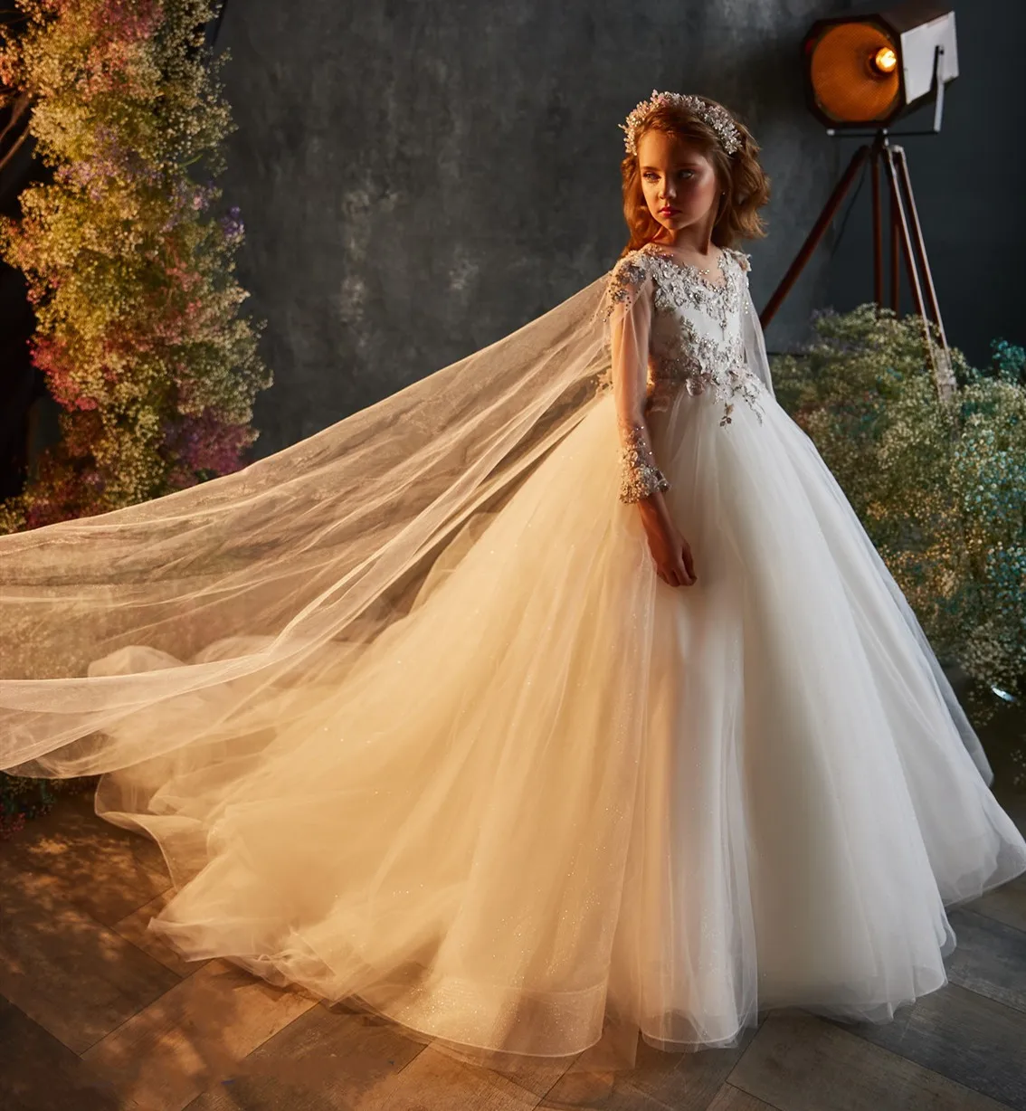First Communion Dresses with Bow Kid's Princess Dress Tulle Gown Lace Puffy Dress Floor Length