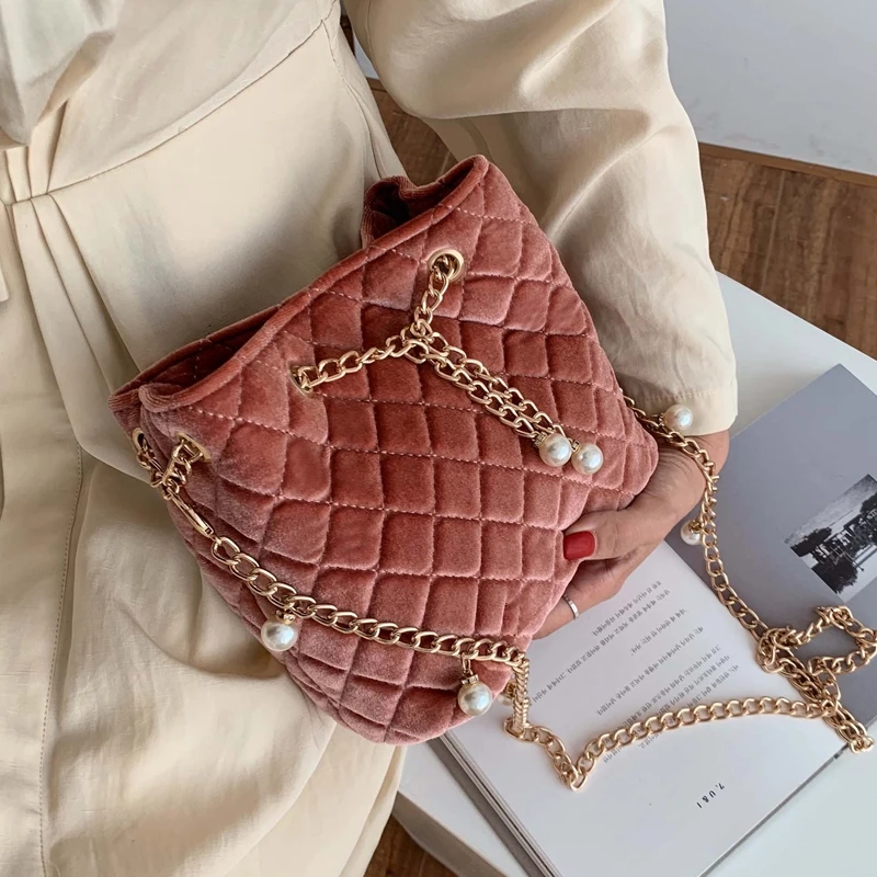 

Elegant Female Plaid Bucket Bag 2019 Fashion New High Quality Velvet Women's Designer Handbag Pearl Chain Shoulder Messenger Bag