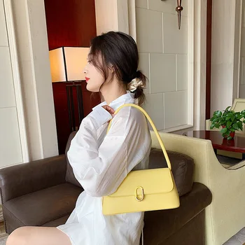 

Underarm bag 2020 new Korean version of the net red shoulder bag high-quality temperament wild baguette bag female
