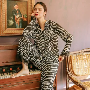 

2020 Women Pajama Sets Zebra Print Striped Women Satin Sleepwear Long Sleeve Lace Pyjama 2 Pieces Casual Silk Pyjama Fashion