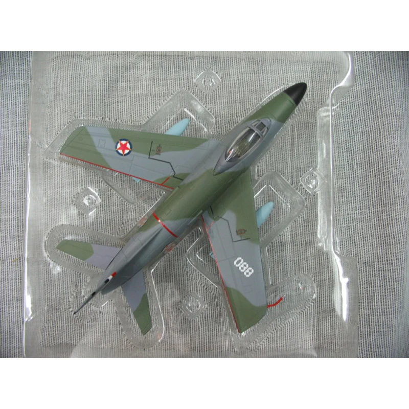Модель Военного Истребителя Falcon 1:72 из металлического сплава| |