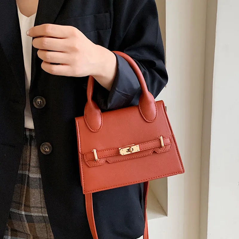 

Famous Brand Lock Shoulder Bag Women Luxury Design Handbag Ladies Office Small Bag Fashion Purses Solid Crossbody Bags