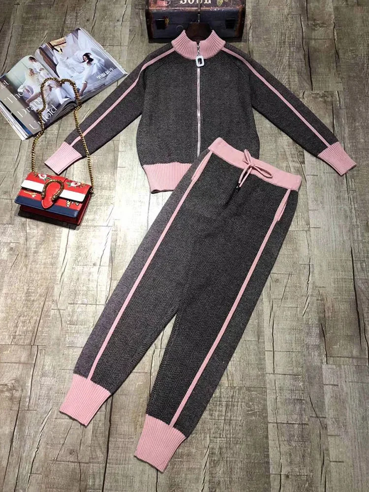 

2019 Full Wool Real O-neck Autumn And Winter Women's Suit Striped Color Matching Casual Knit Fashion Two-piece Pants Sweater