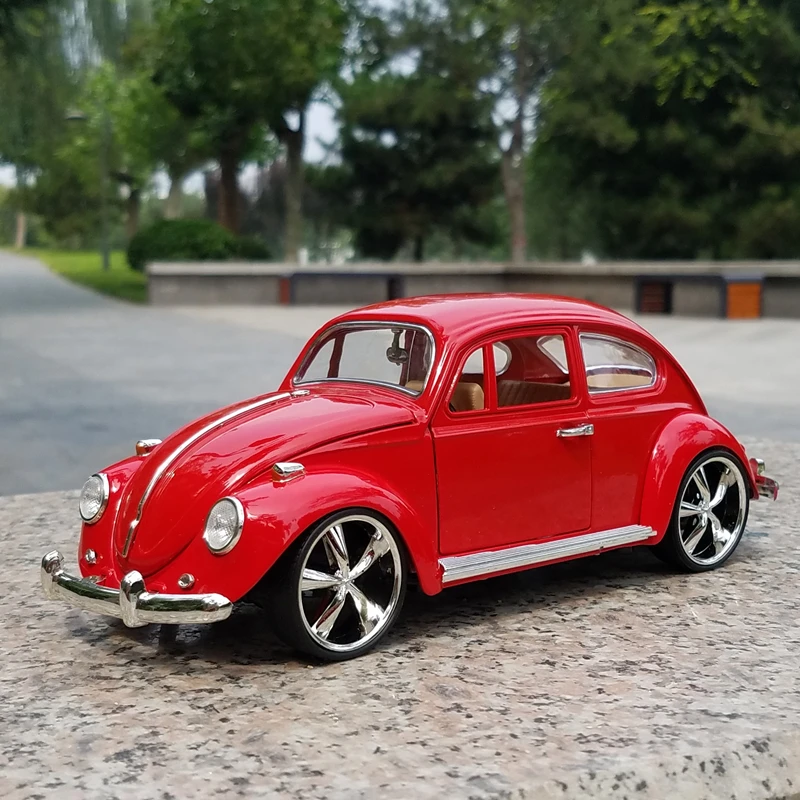 2022 New 1:18 Classic Car Beetle Black Car Alloy Car Model Simulation Car Decoration Collection Gift Toy Die Casting Model