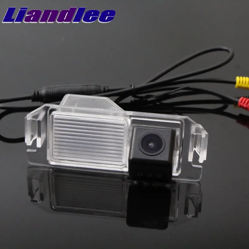 Liandlee Rear View Camera For Hyundai Elantra Touring Hyundai i30 Night Vision Reversing Camera Car Back up CAM HD CCD right