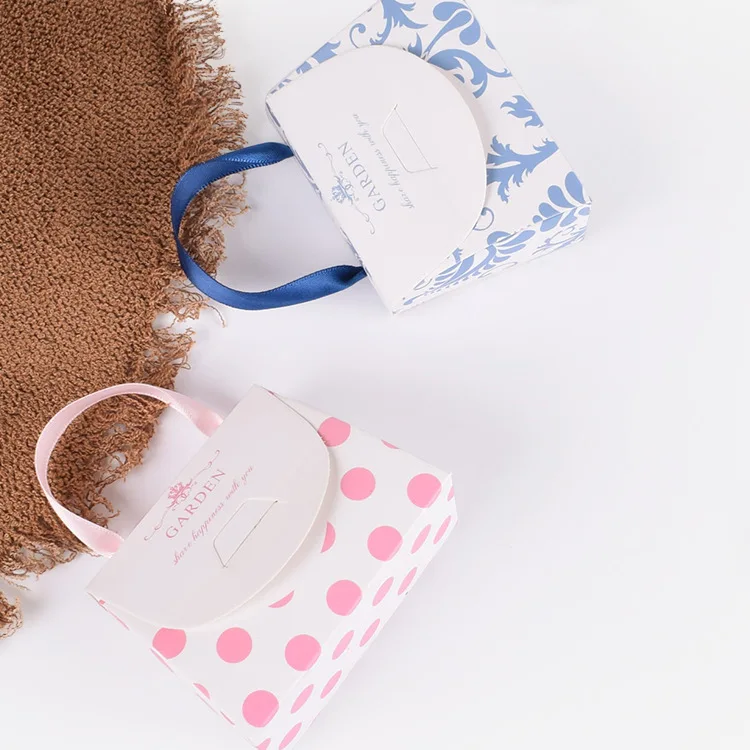 

50pcs Small mini polka dot Gift Bag Handles Wedding Decoration Birthday Supplies garden party ribbon handle Paper Bag Jewelry