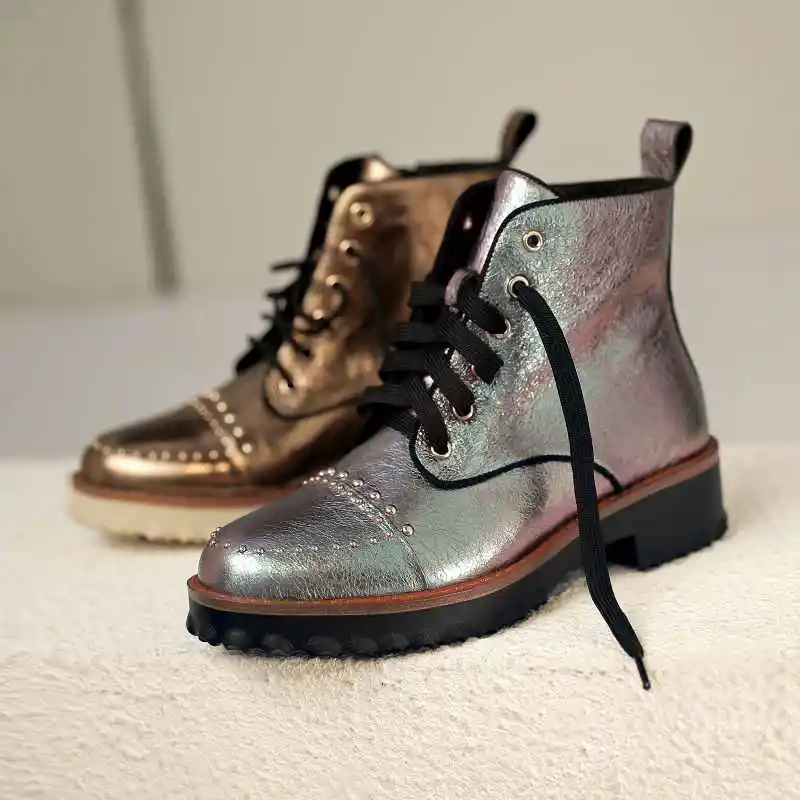 Krazing pot/уличная Уличная обувь на среднем каблуке со шнуровкой и круглым носком; рокерские заклепки; ботильоны челси с шипами; l8f2