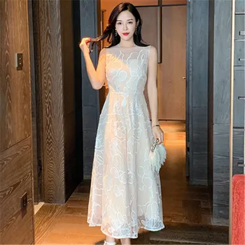 

High Quality Summer Women White Sequin Stereo Floral Embroidery Maxi Dress Bohemia Sexy Sleeveless Slim Vacation Party Dresses
