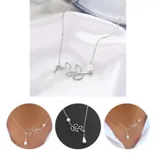 

Attractive Lady Faux Pearls Bright Luster Elegant Clavicle Chain for Banquet Pendant Necklace Women Necklace