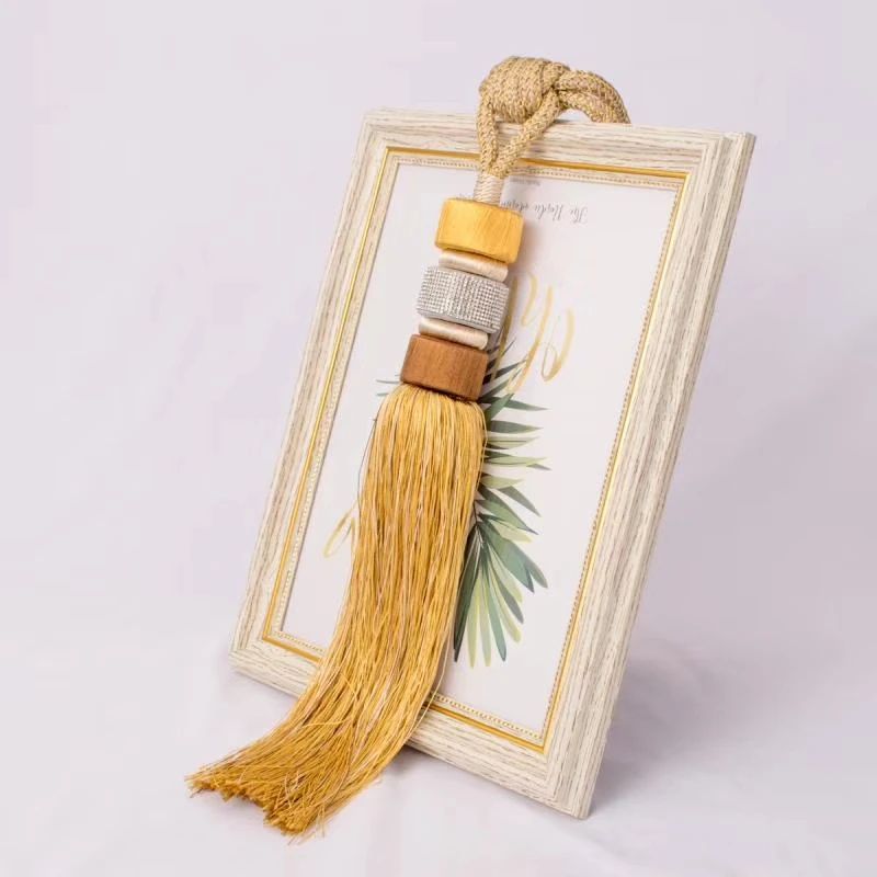 

2pcs/lot A pair of Golden Tapestry Tassel Brush Coffee Curtain Hanging Spike