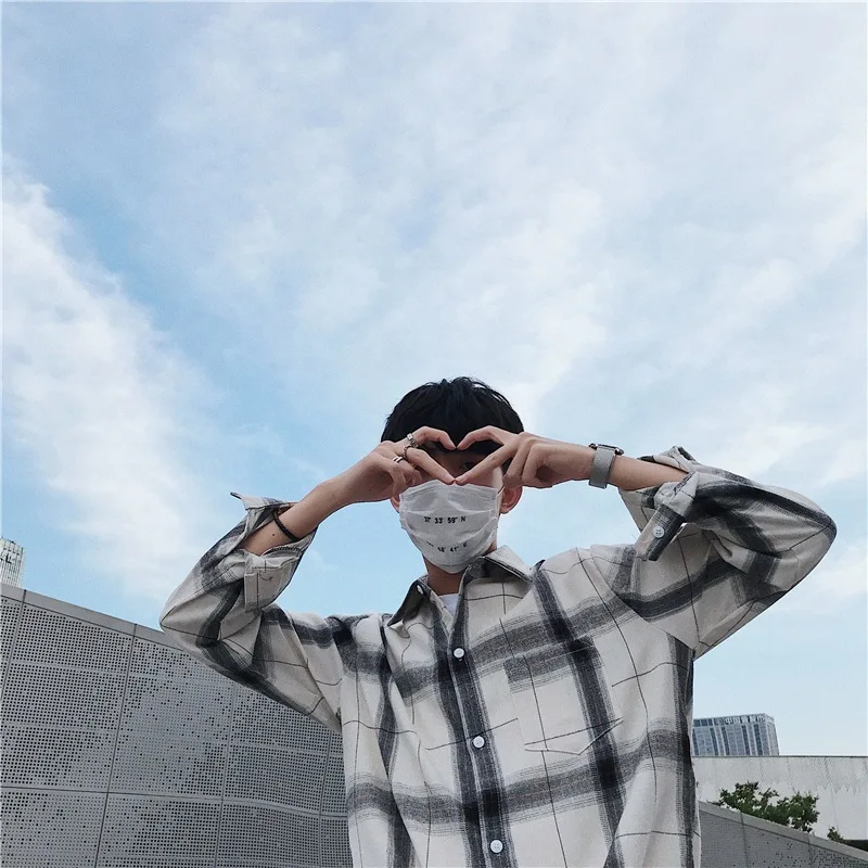 9 (16)