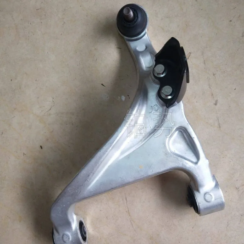 

Car Rear suspension system equipment assembly 2008-Nis sanT eana rear suspension swing arm rear control arm support arm