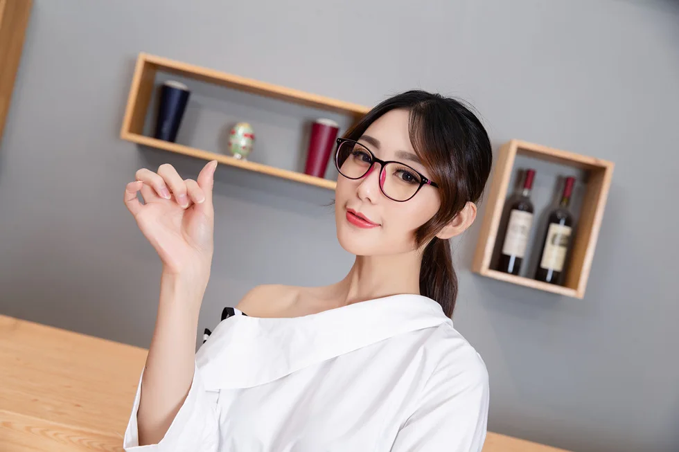 12164126845_325614969