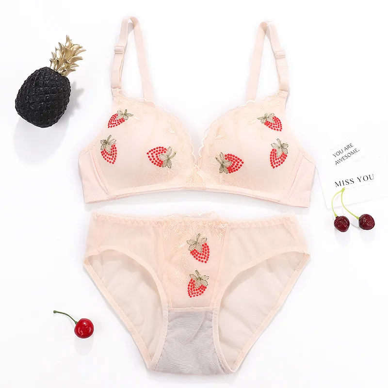 White strawberry set Лидер продаж, Женский комплект нижнего белья, беспроводной Ультра-тонкий комплект с бюстгальтером с вышитыми фруктами и цветами, сексуальное кружевное романтическое женское белье, бюстгальтеры пуш-ап - Цвет: White strawberry set