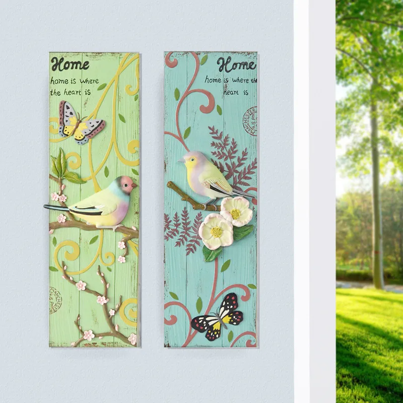 

Roogo Zakka Butterfly Flower Hanging Plate Wall Hangers Creative Modern Simple Hand-Painted Wall Hangers Decoration Wedding Gift