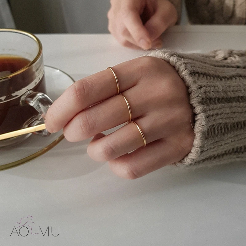 Женское кольцо для пальцев AOMU 1 мм ширина золотистого цвета простое гладкое