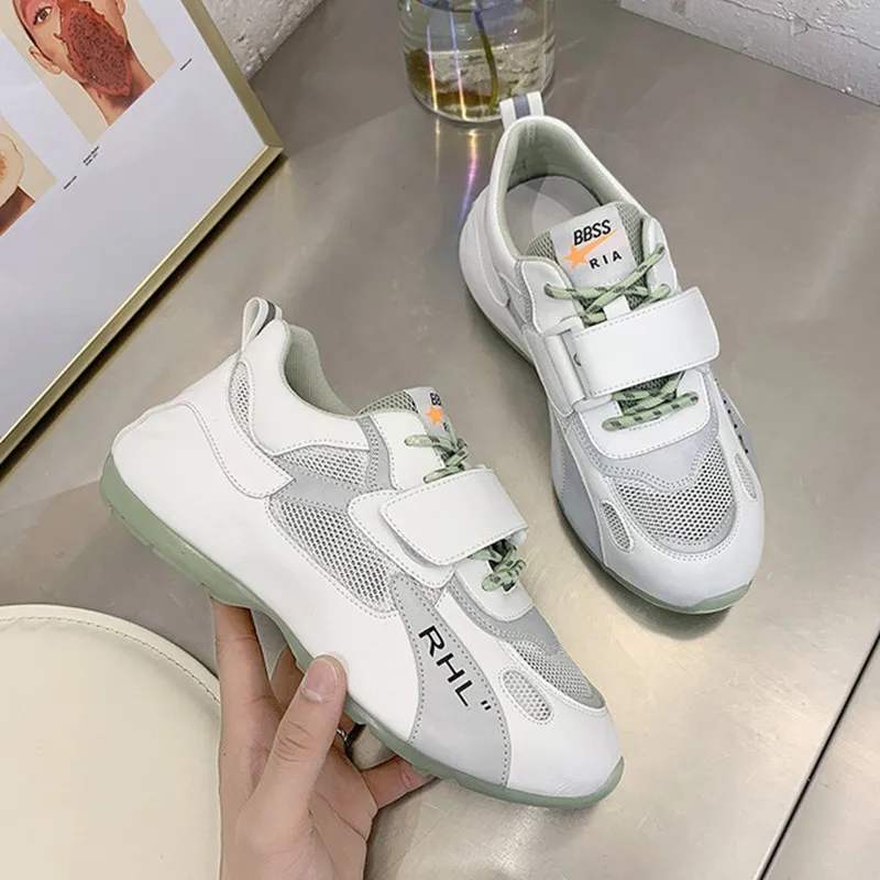 Women shoe 2020 spring new breathable casual outdoor sports women shoe Korean version thick bottom non-slip lace-up shoes women