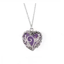 Collar femenino brillante en la oscuridad ahuecado corazón mujeres salvaje cristal colgante luminoso Chocker Collar para fiesta regalo Mujer(China)