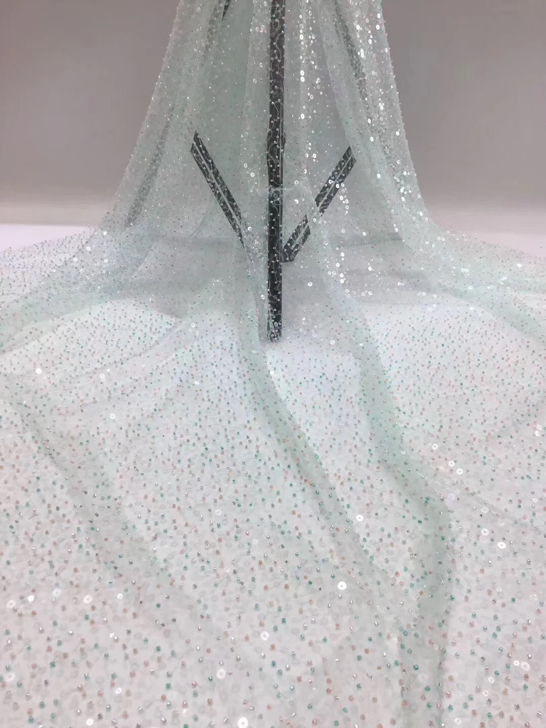 

New Arrival 2020 African Lace Fabric High Quality Lace French Sequin Lace Fabric Nigeria Party Dress D3738