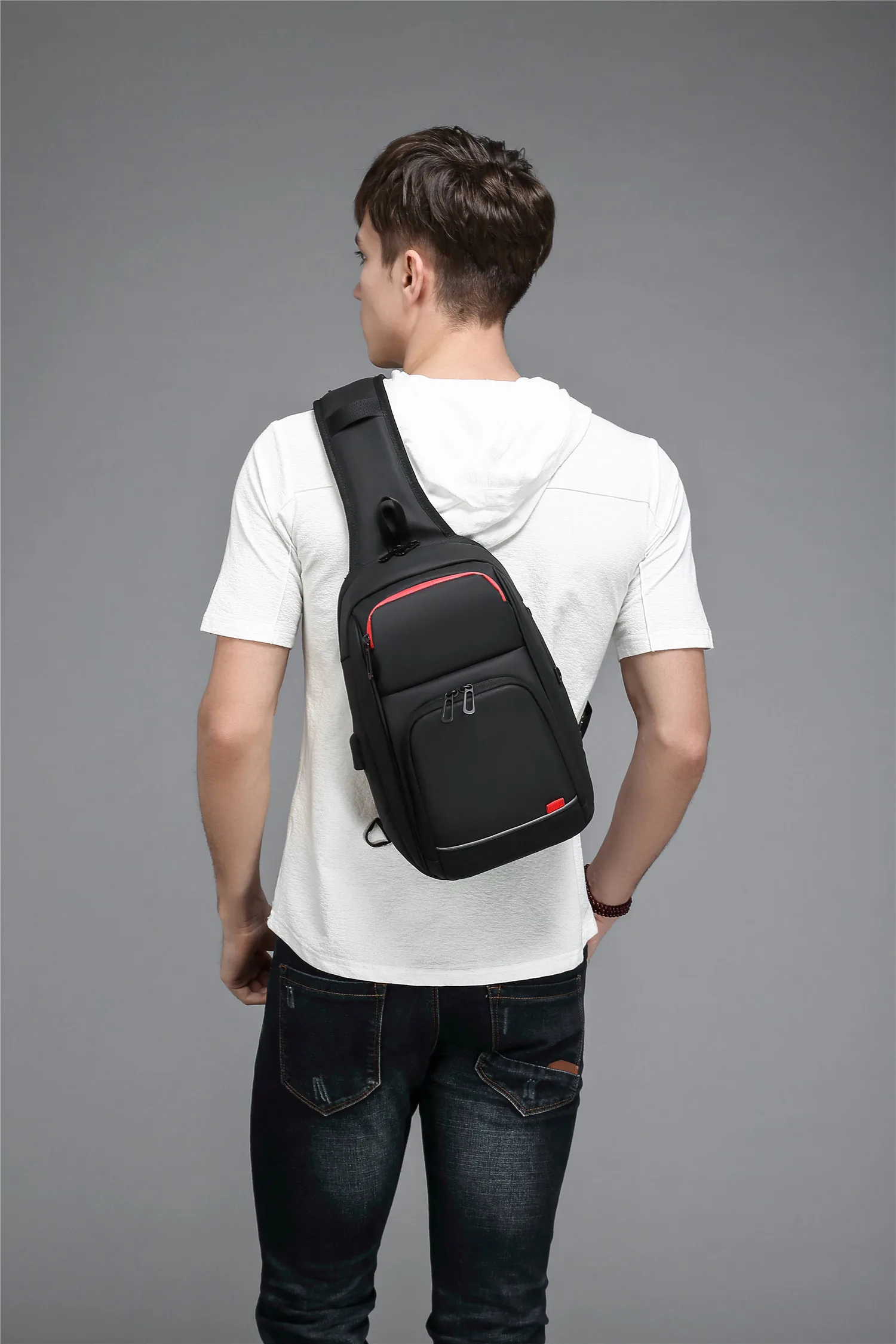 

Factory Direct New Style Fashion Men's Shoulder Bag Chest Pack Support a Generation of Fat Outdoor Casual Shoulder Bag